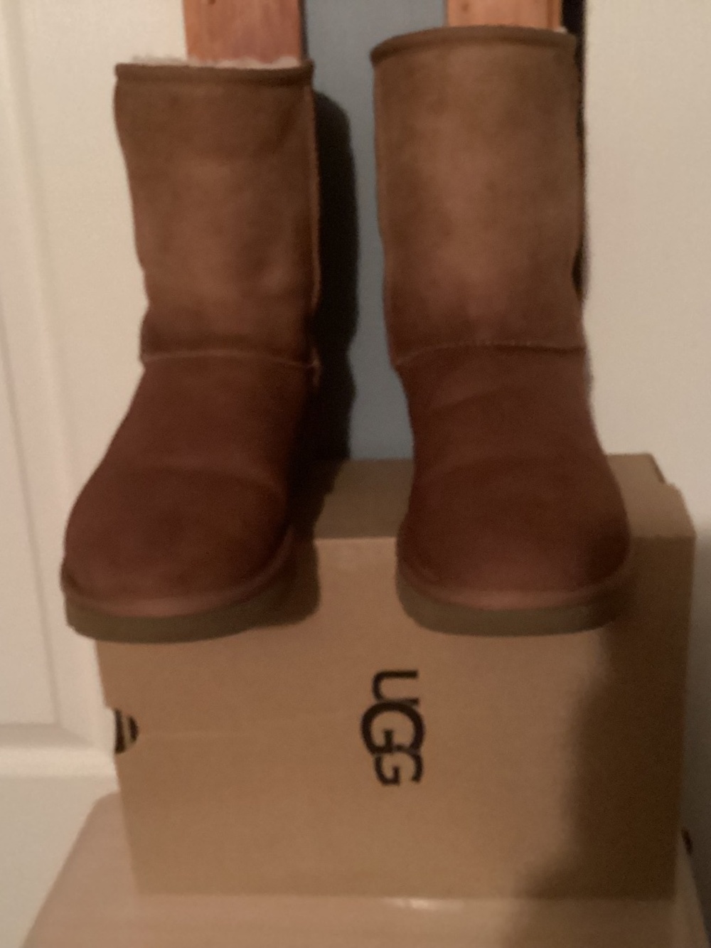 UGG